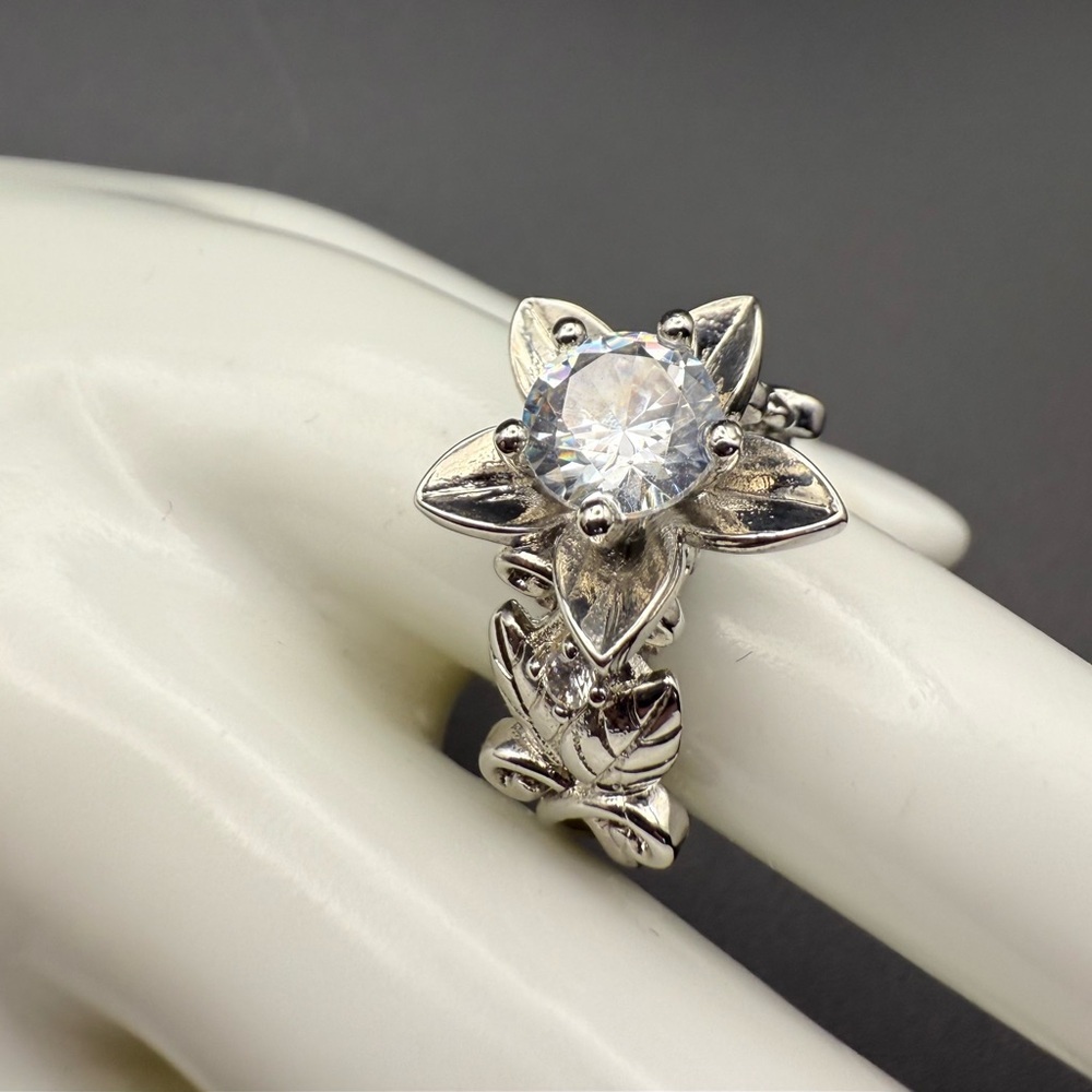 Statement Cz Ring Flower Design Solid Sterling Si… - image 1